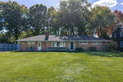 1602 Schneider Street NW, North Canton, OH 44720 - Photo 1