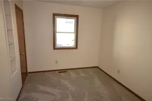 458 Sieber Ave, Akron, OH 44312 - Photo 17