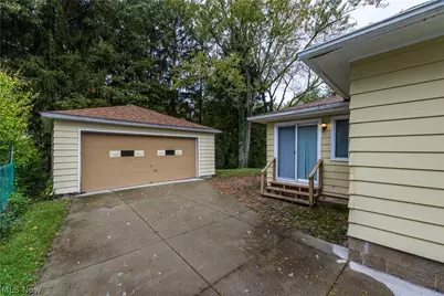 668 Cliffside Drive, Akron, OH 44313 - Photo 27