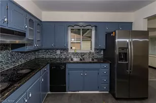 668 Cliffside Dr, Akron, OH 44313 - Photo 13