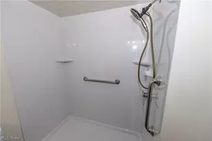 668 Cliffside Dr, Akron, OH 44313 - Photo 19