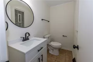 668 Cliffside Dr, Akron, OH 44313 - Photo 25