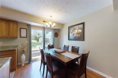 8785 Eastbrook Circle, Chagrin Falls, OH 44023 - Photo 9