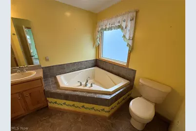 10387 Private Road 275, Millersburg, OH 44654 - Photo 17