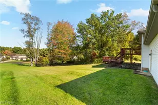 1301 Greenridge Dr NE, Massillon, OH 44646 - Photo 27