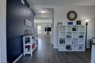 10399 Fox Hollow Cir, Twinsburg, OH 44087 - Photo 5