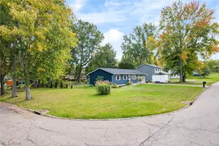 5201 Fawn Dr, New Franklin, OH 44319 - Photo 39