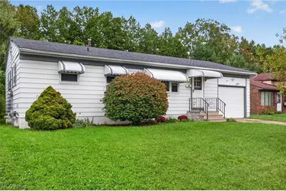 972 Rosewood Drive, Elyria, OH 44035 - Photo 1