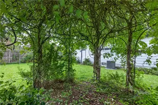 972 Rosewood Dr, Elyria, OH 44035 - Photo 31