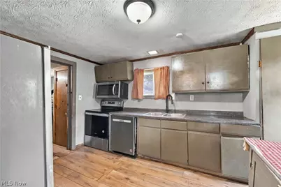 235 E Lincoln Street, New Lexington, OH 43764 - Photo 7