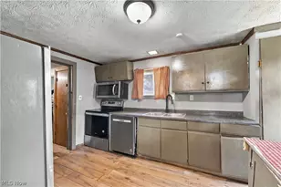 235 E Lincoln St, New Lexington, OH 43764 - Photo 7