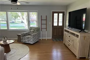 2390 Eastport Dr, Akron, OH 44312 - Photo 5