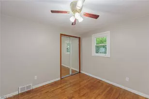 916 West Dr, Sheffield Lake, OH 44054 - Photo 29