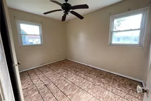 1933 Bollinger Ave NE, Canton, OH 44705 - Photo 17