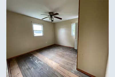 1933 Bollinger Avenue NE, Canton, OH 44705 - Photo 15