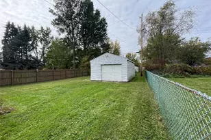 1933 Bollinger Ave NE, Canton, OH 44705 - Photo 5