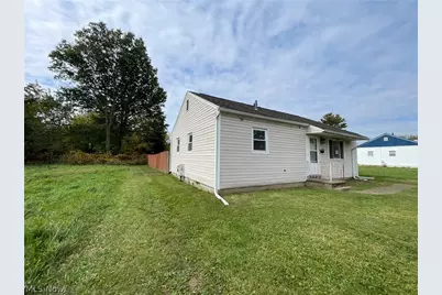 1933 Bollinger Avenue NE, Canton, OH 44705 - Photo 23