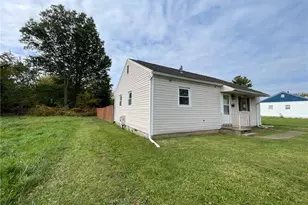 1933 Bollinger Ave NE, Canton, OH 44705 - Photo 23