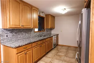 315 Noble Pl, Massillon, OH 44647 - Photo 3