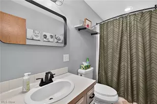5900 Timber Ave, Louisville, OH 44641 - Photo 17