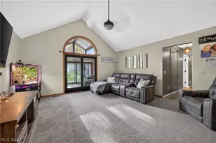 5900 Timber Ave, Louisville, OH 44641 - Photo 13