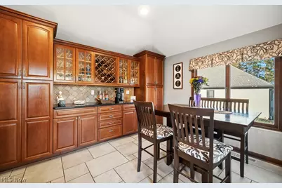 6239 Crossview Road, Green Hills, OH 44131 - Photo 9