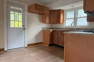 2825 S Main St, Akron, OH 44319 - Photo 3