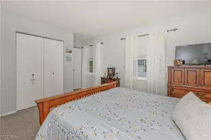 1393 Munroe Falls Ave, Cuyahoga Falls, OH 44221 - Photo 13