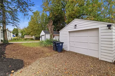 1055 Seward Avenue, Akron, OH 44320 - Photo 29