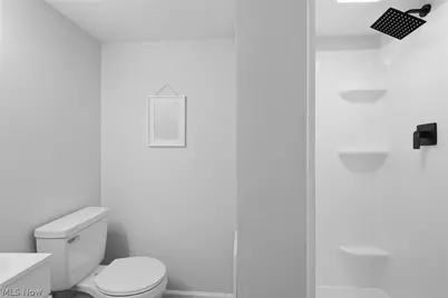 1055 Seward Avenue, Akron, OH 44320 - Photo 19