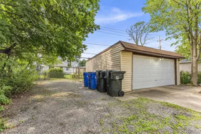 14614 Glendale Avenue #2/UP, Loveland, OH 44128 - Photo 19