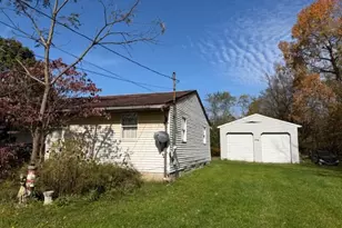 5181 Ford St, Louisville, OH 44641 - Photo 3