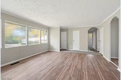17710 Rookhill Circle, Loveland, OH 44112 - Photo 5
