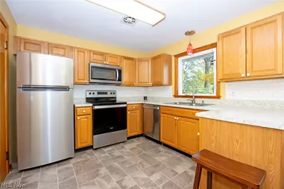 2207 Robinhood Drive, Wooster, OH 44691 - Photo 11