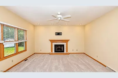 835 Lehigh Avenue, Cuyahoga Falls, OH 44221 - Photo 11