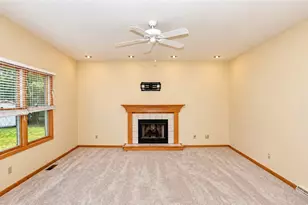 835 Lehigh Ave, Cuyahoga Falls, OH 44221 - Photo 11