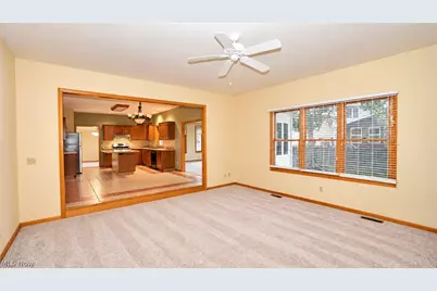 835 Lehigh Avenue, Cuyahoga Falls, OH 44221 - Photo 31
