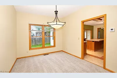 835 Lehigh Avenue, Cuyahoga Falls, OH 44221 - Photo 13