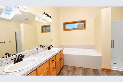 835 Lehigh Avenue, Cuyahoga Falls, OH 44221 - Photo 17