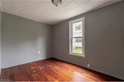904 Work Drive, Akron, OH 44320 - Photo 17
