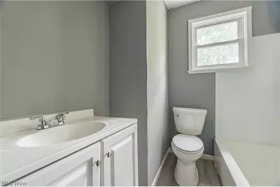 904 Work Drive, Akron, OH 44320 - Photo 19