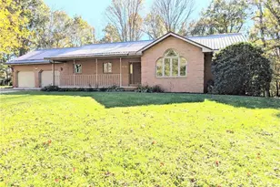 1401 Millers Ln, Zanesville, OH 43701 - Photo 1