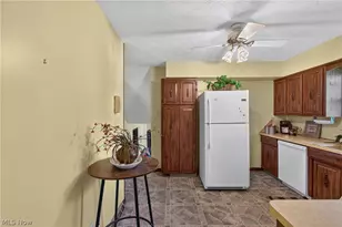 7447 Jimmie St SW, Massillon, OH 44646 - Photo 15