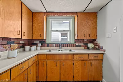 1628 May Place NE, Canton, OH 44705 - Photo 23