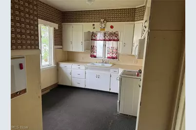 97 W Oxford Street, Alliance, OH 44601 - Photo 5