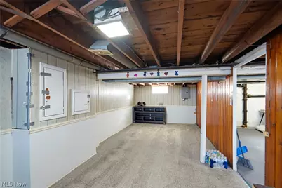 796 Indian Trail, Akron, OH 44314 - Photo 17