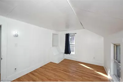 260 E York Street, Akron, OH 44310 - Photo 27
