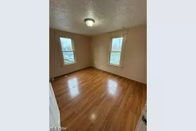 1046 6th Avenue, Akron, OH 44306 - Photo 3