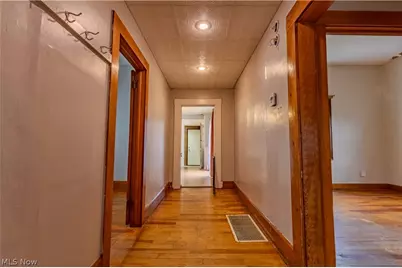 205 Gray Street, Zanesville, OH 43701 - Photo 11
