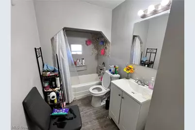 4004 Carlyle Avenue, Loveland, OH 44109 - Photo 19